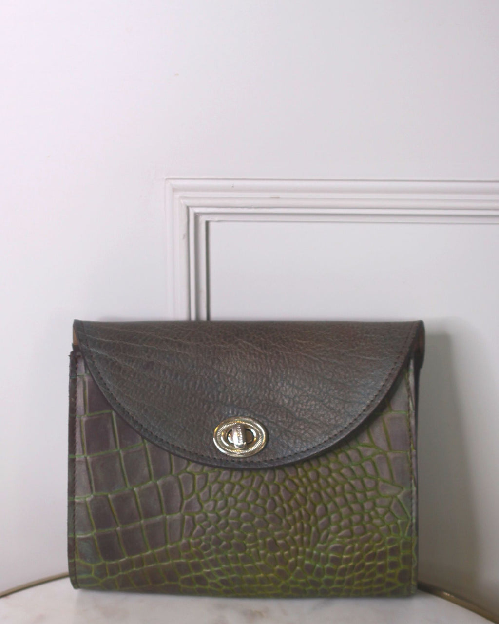 Bolsa It-bag "Le Croco" de cuero verde con estampados
